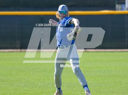 Thumbnail 2 in Fruita Monument vs. Chandler (Coach Bob National Invitational) photogallery.