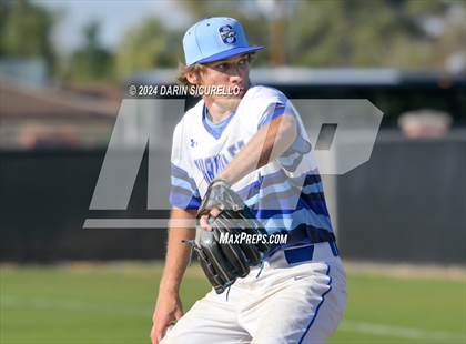Thumbnail 2 in Fruita Monument vs. Chandler (Coach Bob National Invitational) photogallery.