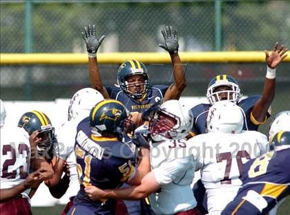 Thumbnail 2 in Niagara Falls vs. St. Joseph's Collegiate Institute photogallery.