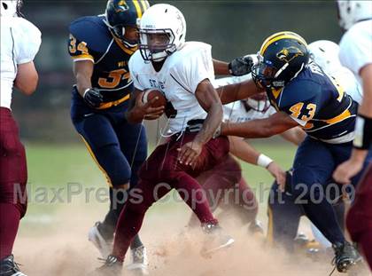 Thumbnail 1 in Niagara Falls vs. St. Joseph's Collegiate Institute photogallery.