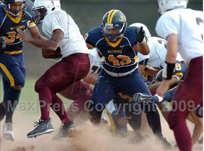 Thumbnail 3 in Niagara Falls vs. St. Joseph's Collegiate Institute photogallery.