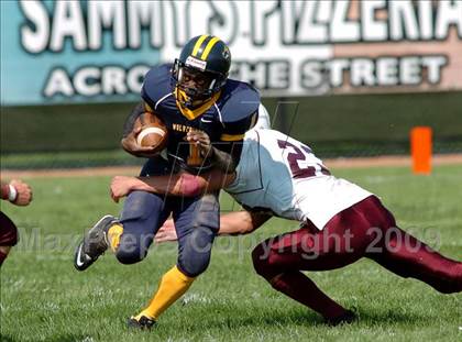 Thumbnail 3 in Niagara Falls vs. St. Joseph's Collegiate Institute photogallery.