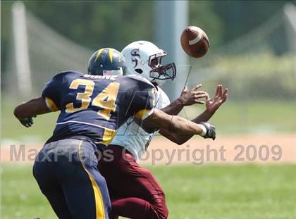 Thumbnail 1 in Niagara Falls vs. St. Joseph's Collegiate Institute photogallery.