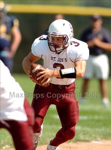 Thumbnail 3 in Niagara Falls vs. St. Joseph's Collegiate Institute photogallery.