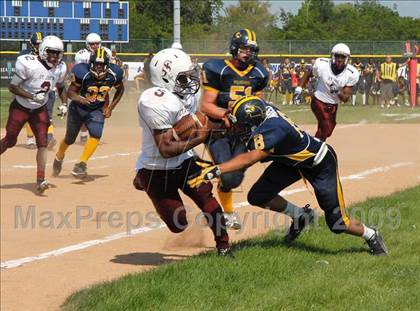 Thumbnail 3 in Niagara Falls vs. St. Joseph's Collegiate Institute photogallery.