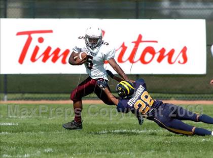 Thumbnail 3 in Niagara Falls vs. St. Joseph's Collegiate Institute photogallery.