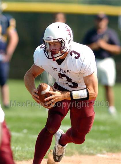 Thumbnail 1 in Niagara Falls vs. St. Joseph's Collegiate Institute photogallery.