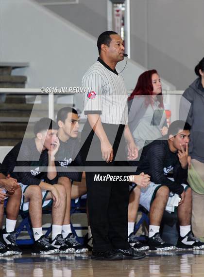 Thumbnail 3 in Pasadena vs. Angelton (McDonald's Texas Invitational) photogallery.