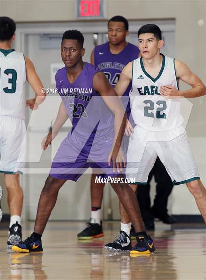 Thumbnail 2 in Pasadena vs. Angelton (McDonald's Texas Invitational) photogallery.