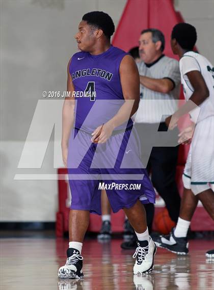 Thumbnail 2 in Pasadena vs. Angelton (McDonald's Texas Invitational) photogallery.