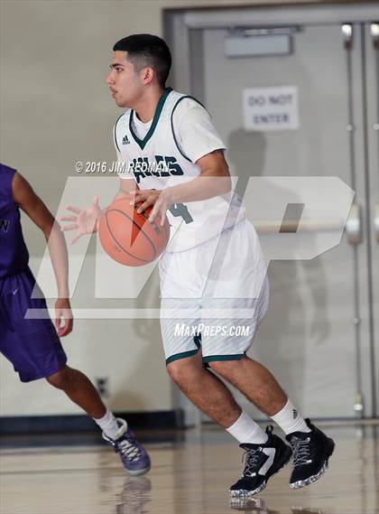 Thumbnail 1 in Pasadena vs. Angelton (McDonald's Texas Invitational) photogallery.
