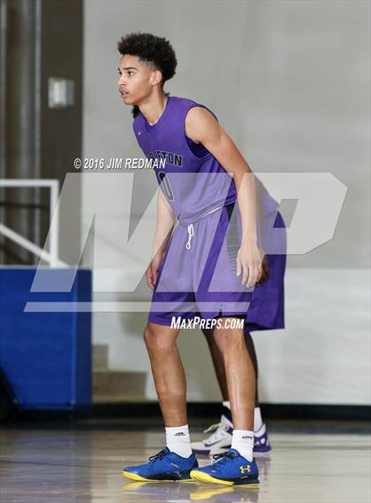 Thumbnail 2 in Pasadena vs. Angelton (McDonald's Texas Invitational) photogallery.
