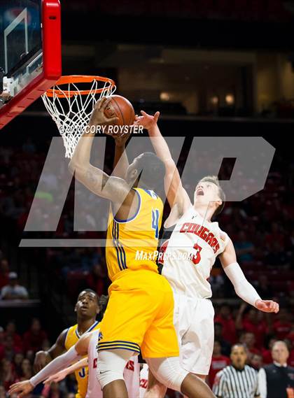 Thumbnail 3 in Wise vs. Quince Orchard (MPSSAA 4A Semifinal) photogallery.