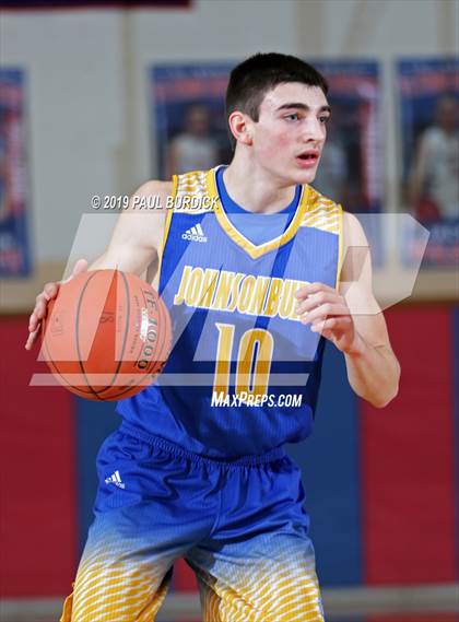 Thumbnail 3 in Johnsonburg vs. Elk County Catholic (PIAA District IX A Semifinal) photogallery.