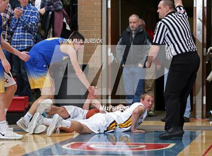 Thumbnail 3 in Johnsonburg vs. Elk County Catholic (PIAA District IX A Semifinal) photogallery.