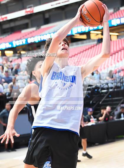 Thumbnail 3 in Branson vs, Saugus - Section 7 Basketball Tournament photogallery.