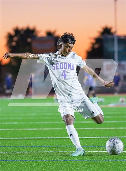 Thumbnail 2 in Red Rock vs Chino Valley (AIA 2A Championship) photogallery.