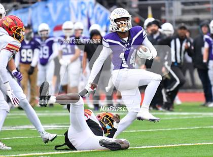 Thumbnail 1 in Kamiakin @ Sumner (WIAA 4A Round 1) photogallery.
