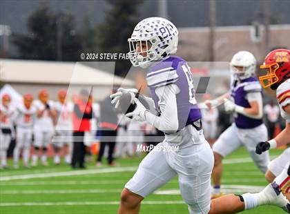 Thumbnail 1 in Kamiakin @ Sumner (WIAA 4A Round 1) photogallery.