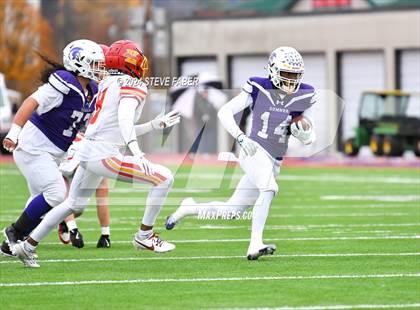 Thumbnail 1 in Kamiakin @ Sumner (WIAA 4A Round 1) photogallery.