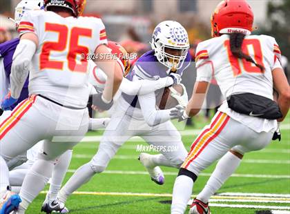 Thumbnail 1 in Kamiakin @ Sumner (WIAA 4A Round 1) photogallery.
