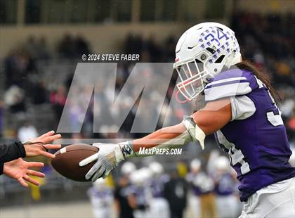 Thumbnail 2 in Kamiakin @ Sumner (WIAA 4A Round 1) photogallery.