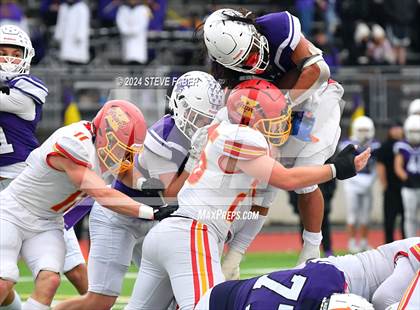 Thumbnail 2 in Kamiakin @ Sumner (WIAA 4A Round 1) photogallery.