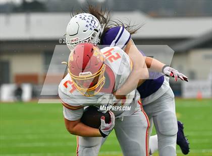 Thumbnail 1 in Kamiakin @ Sumner (WIAA 4A Round 1) photogallery.