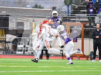 Thumbnail 1 in Kamiakin @ Sumner (WIAA 4A Round 1) photogallery.
