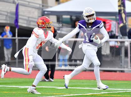 Thumbnail 1 in Kamiakin @ Sumner (WIAA 4A Round 1) photogallery.