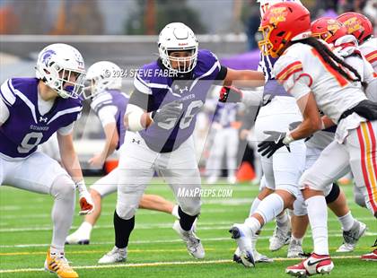 Thumbnail 2 in Kamiakin @ Sumner (WIAA 4A Round 1) photogallery.