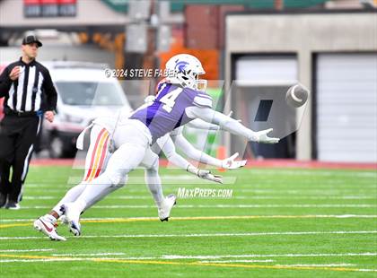 Thumbnail 3 in Kamiakin @ Sumner (WIAA 4A Round 1) photogallery.