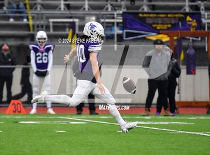Thumbnail 1 in Kamiakin @ Sumner (WIAA 4A Round 1) photogallery.