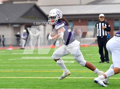 Thumbnail 3 in Kamiakin @ Sumner (WIAA 4A Round 1) photogallery.