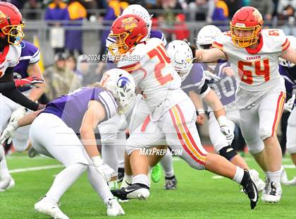 Thumbnail 1 in Kamiakin @ Sumner (WIAA 4A Round 1) photogallery.