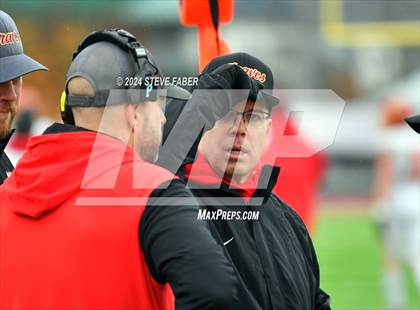 Thumbnail 1 in Kamiakin @ Sumner (WIAA 4A Round 1) photogallery.