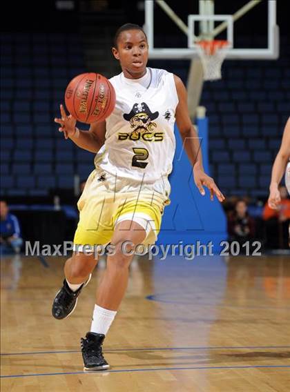 Thumbnail 1 in Mission Bay vs. Laguna Hills (CIF D3 SoCal Regional Final) photogallery.