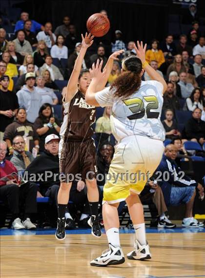 Thumbnail 3 in Mission Bay vs. Laguna Hills (CIF D3 SoCal Regional Final) photogallery.