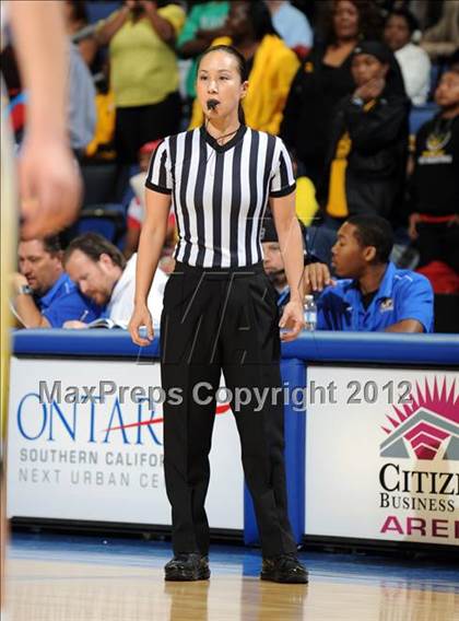 Thumbnail 1 in Mission Bay vs. Laguna Hills (CIF D3 SoCal Regional Final) photogallery.