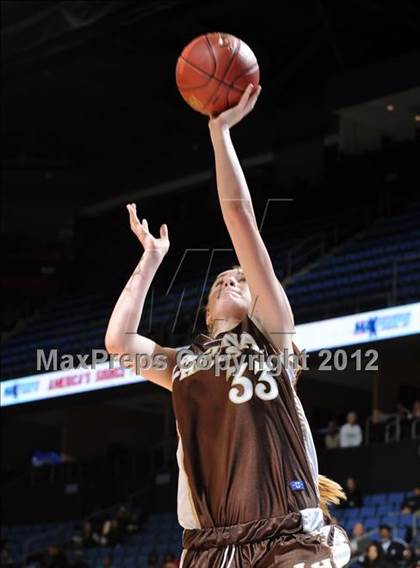 Thumbnail 1 in Mission Bay vs. Laguna Hills (CIF D3 SoCal Regional Final) photogallery.