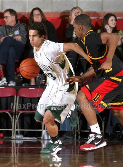 Thumbnail 1 in De La Salle vs. Dominguez (Nike Extravaganza) photogallery.