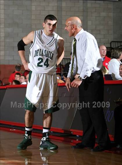 Thumbnail 2 in De La Salle vs. Dominguez (Nike Extravaganza) photogallery.