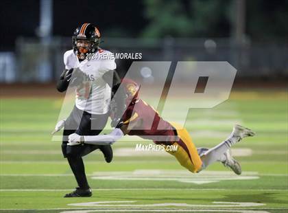 Thumbnail 1 in South Pasadena vs La Canada photogallery.