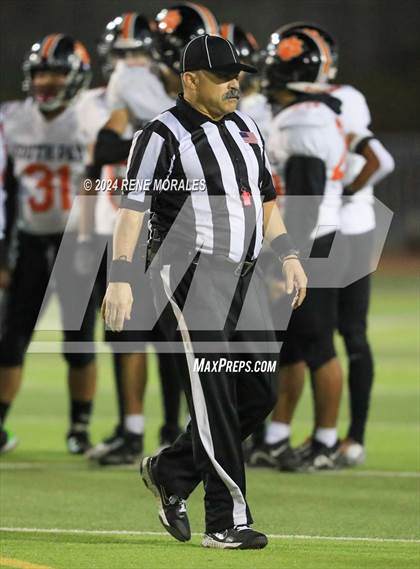 Thumbnail 1 in South Pasadena vs La Canada photogallery.