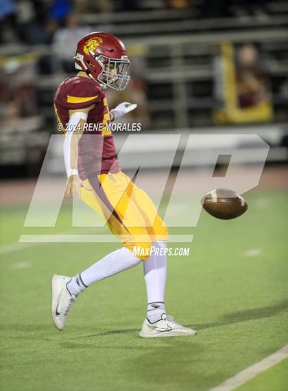 Thumbnail 2 in South Pasadena vs La Canada photogallery.