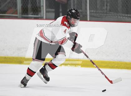 Thumbnail 2 in Glastonbury vs. New Canaan (CIAC DI Quarterfinal) photogallery.