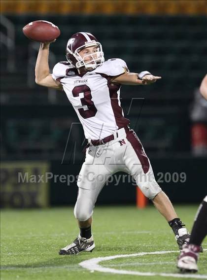 Thumbnail 3 in Newark vs. Hornell (Section 5 Class B Semifinals) photogallery.