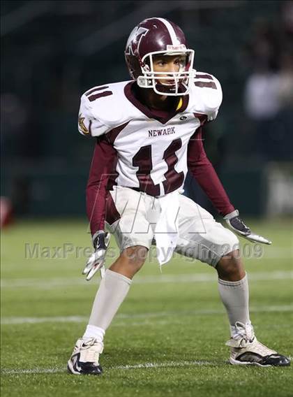 Thumbnail 2 in Newark vs. Hornell (Section 5 Class B Semifinals) photogallery.
