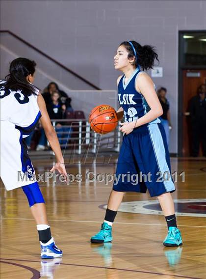 Thumbnail 3 in Clear Springs vs. Alief Elsik (5A Region III Semifinal) photogallery.
