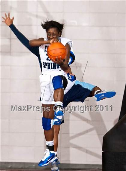 Thumbnail 3 in Clear Springs vs. Alief Elsik (5A Region III Semifinal) photogallery.